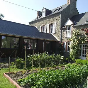 Chambres D'hotes Le Clos D'enhaut Bed & Breakfast